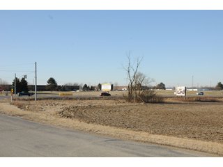 <b><Li>24+/- Acres <Li> Approx. 2,163 ft. of frontage on US 30 <Li> 20 miles to Fort Wayne and Warsaw, IN <Li>2021 AADT of 23,202<Li> Water and Sewer at the property</b> - POTENTIAL DEVELOPMENT LAND ALONG US 30 FOR SALE - 24+/- ACRES IN COLUMBIA CITY, IN