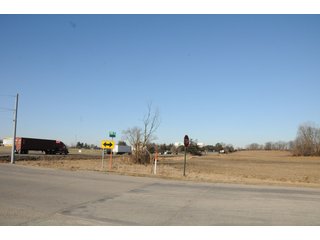 <b><Li>24+/- Acres <Li> Approx. 2,163 ft. of frontage on US 30 <Li> 20 miles to Fort Wayne and Warsaw, IN <Li>2021 AADT of 23,202<Li> Water and Sewer at the property</b> - POTENTIAL DEVELOPMENT LAND ALONG US 30 FOR SALE - 24+/- ACRES IN COLUMBIA CITY, IN