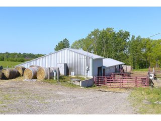 Barn in Jay County, Indiana - REAL ESTATE AUCTION - 447+/- ACRES OFFERED IN 12 TRACTS & COMBINATIONS IN JAY COUNTY, INDIANA