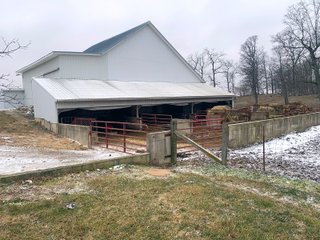 Barn in Jay County, Indiana - REAL ESTATE AUCTION - 447+/- ACRES OFFERED IN 12 TRACTS & COMBINATIONS IN JAY COUNTY, INDIANA