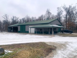 Barn in Jay County, Indiana - REAL ESTATE AUCTION - 447+/- ACRES OFFERED IN 12 TRACTS & COMBINATIONS IN JAY COUNTY, INDIANA