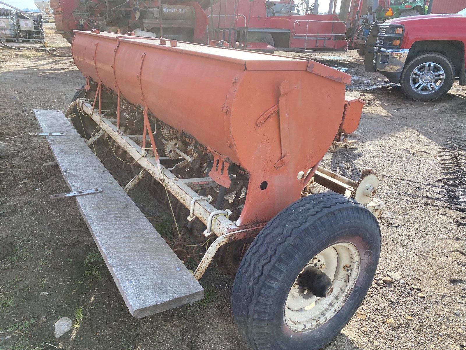 Property photo 3 - TIMED ONLINE ONLY - SMALL FARM EQUIP - LIVESTOCK EQUIP - MISC. TOOLS & PARTS AUCTION