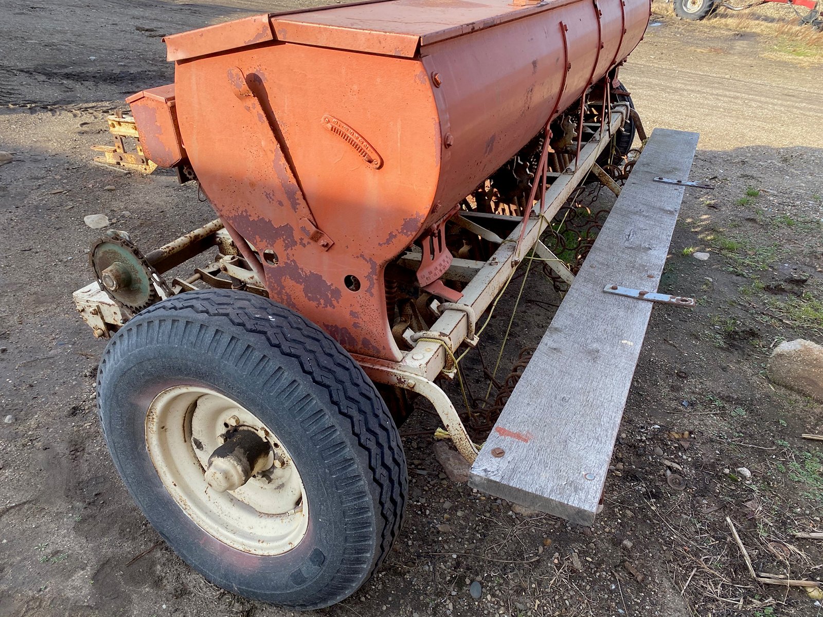 Property photo 4 - TIMED ONLINE ONLY - SMALL FARM EQUIP - LIVESTOCK EQUIP - MISC. TOOLS & PARTS AUCTION