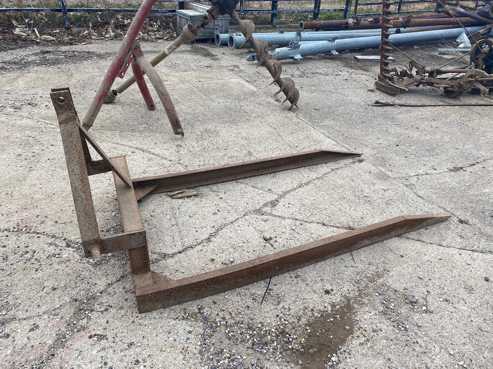 Property photo 92 - TIMED ONLINE ONLY - SMALL FARM EQUIP - LIVESTOCK EQUIP - MISC. TOOLS & PARTS AUCTION