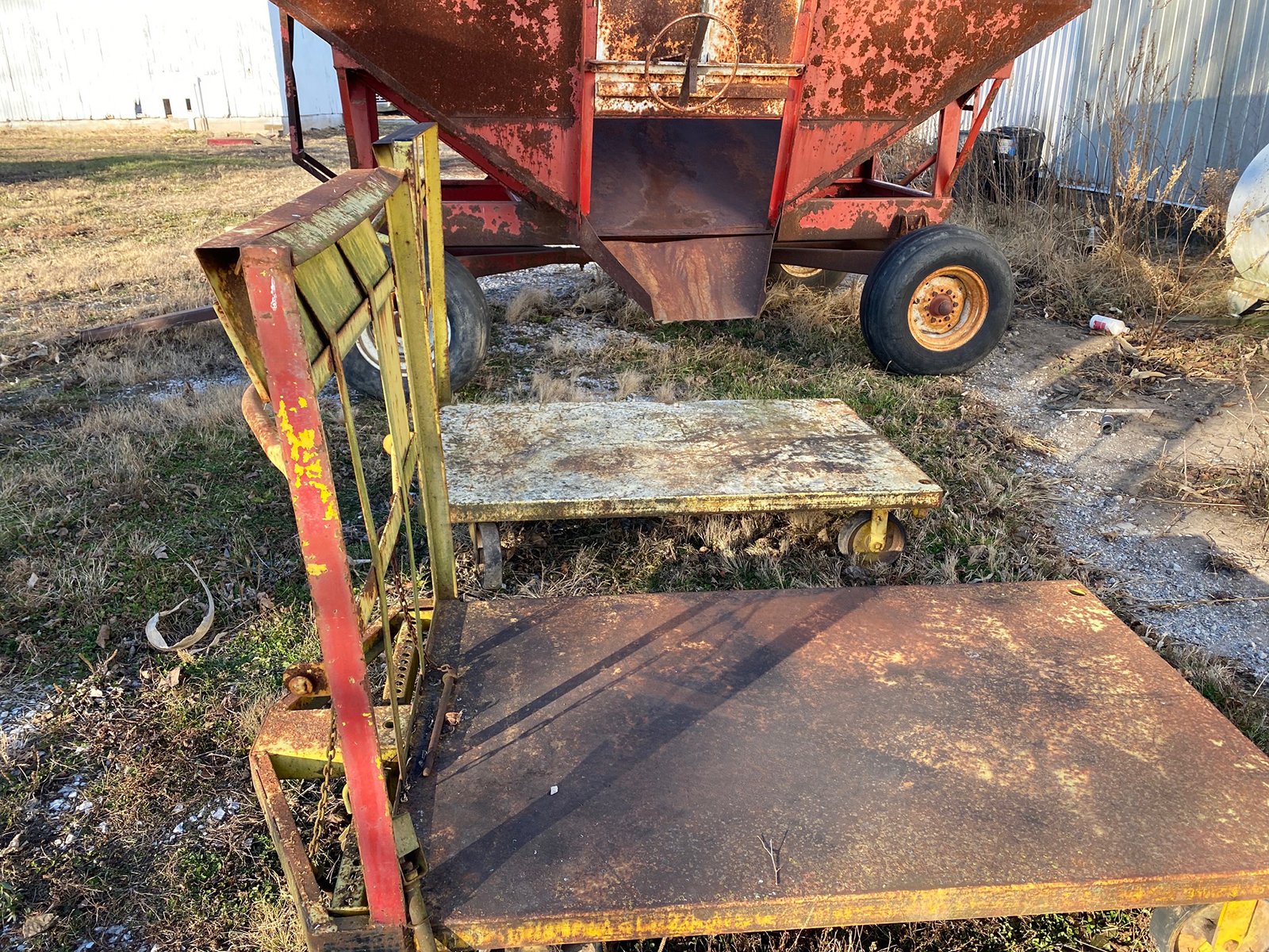 Property photo 28 - TIMED ONLINE ONLY - SMALL FARM EQUIP - LIVESTOCK EQUIP - MISC. TOOLS & PARTS AUCTION