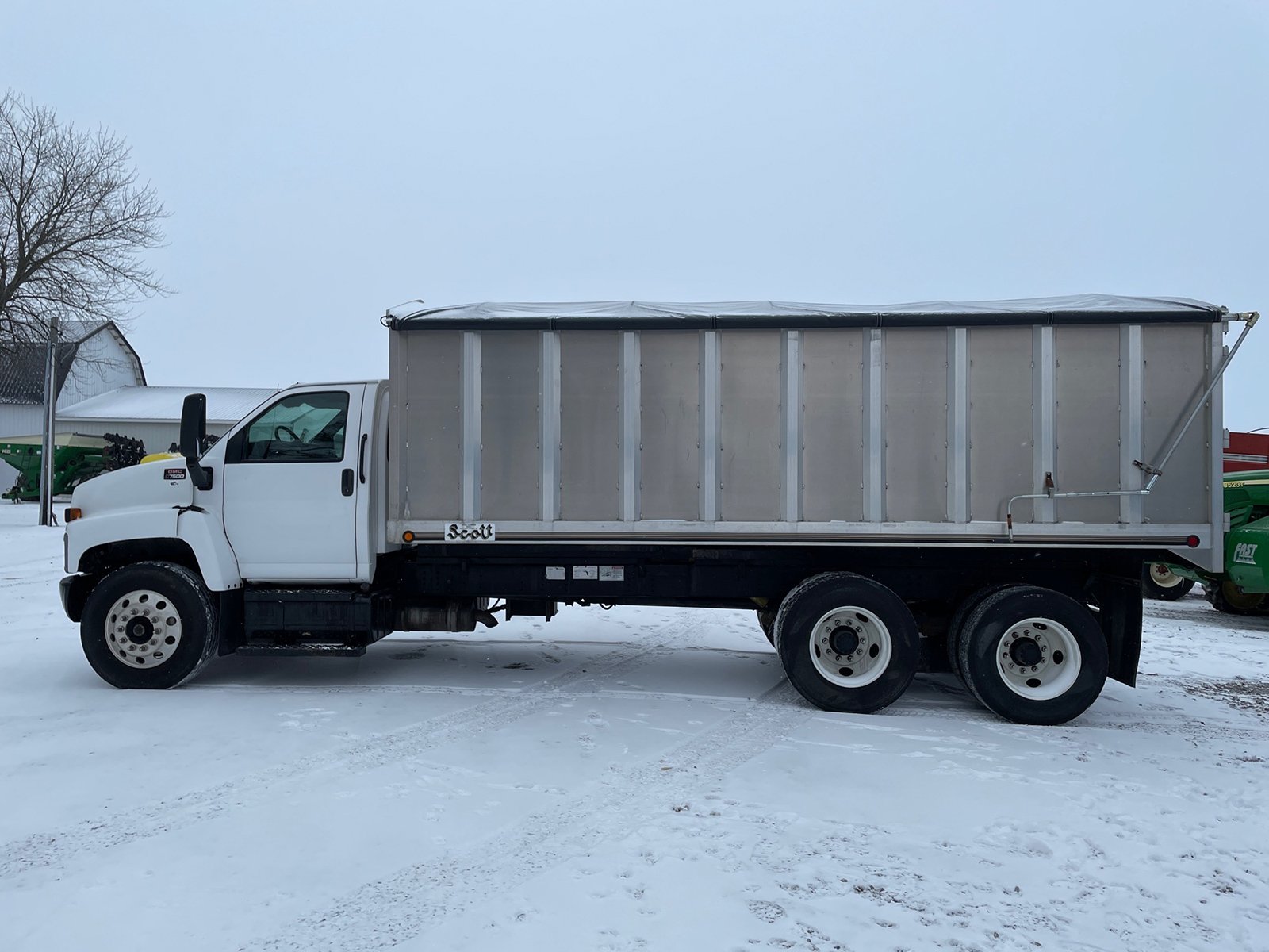 Property photo 22 - RETIREMENT FARM EQUIPMENT AUCTION IN HILLSDALE COUNTY, MICHIGAN