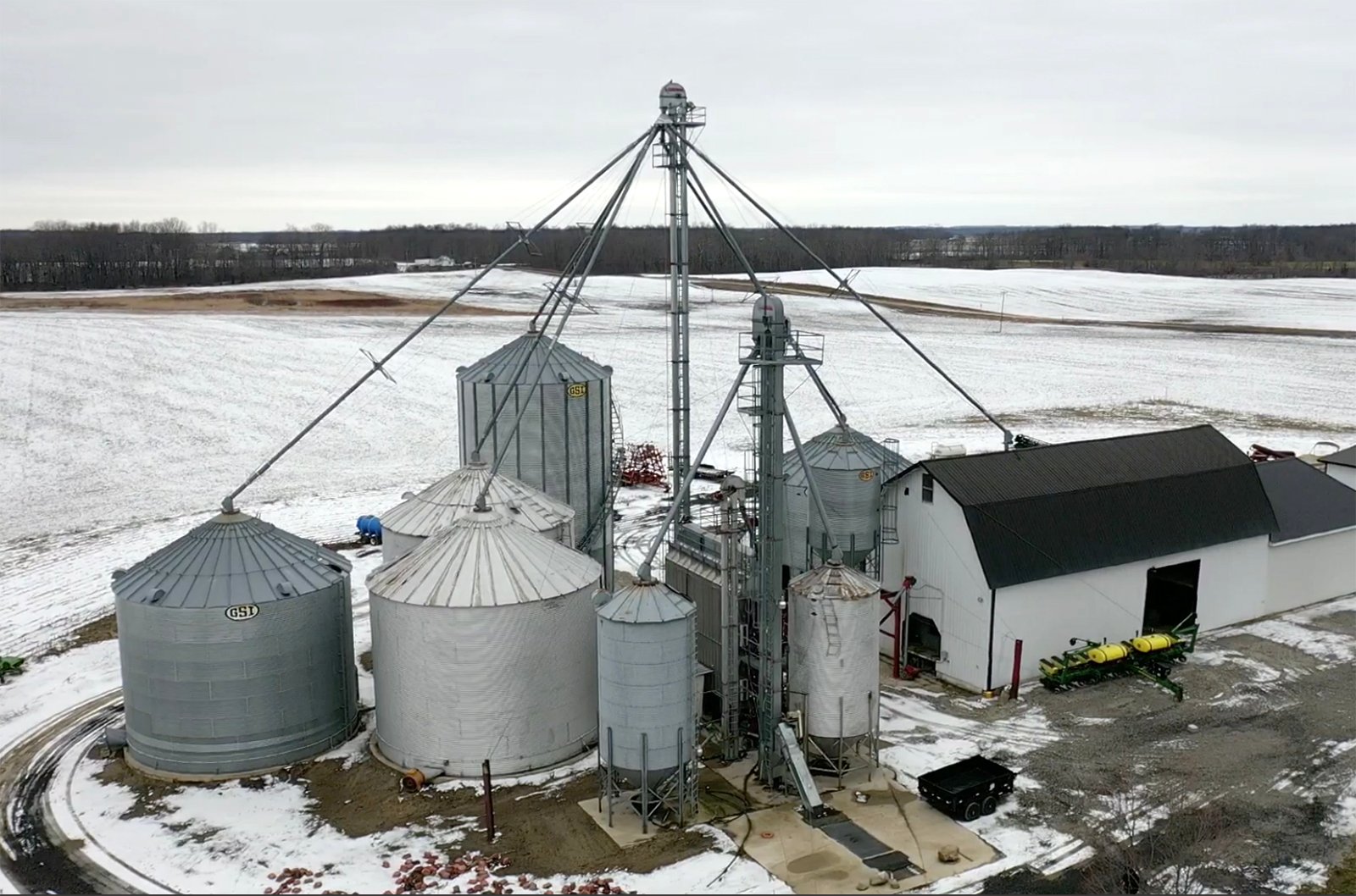 Property photo 55 - RETIREMENT FARM EQUIPMENT AUCTION IN HILLSDALE COUNTY, MICHIGAN