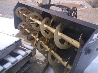 Property photo 321 - AREA FARMERS FARM EQUIPMENT AUCTION IN WHITLEY COUNTY, INDIANA