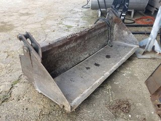 Property photo 319 - AREA FARMERS FARM EQUIPMENT AUCTION IN WHITLEY COUNTY, INDIANA