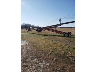 Property photo 207 - AREA FARMERS FARM EQUIPMENT AUCTION IN WHITLEY COUNTY, INDIANA