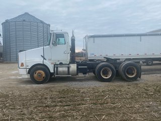 Property photo 241 - AREA FARMERS FARM EQUIPMENT AUCTION IN WHITLEY COUNTY, INDIANA