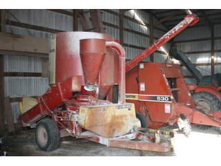 Property photo 128 - AREA FARMERS FARM EQUIPMENT AUCTION IN WHITLEY COUNTY, INDIANA