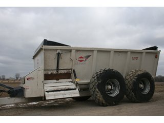 Property photo 158 - AREA FARMERS FARM EQUIPMENT AUCTION IN WHITLEY COUNTY, INDIANA