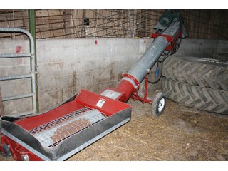 Property photo 200 - AREA FARMERS FARM EQUIPMENT AUCTION IN WHITLEY COUNTY, INDIANA