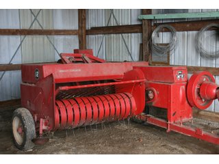 Property photo 121 - AREA FARMERS FARM EQUIPMENT AUCTION IN WHITLEY COUNTY, INDIANA
