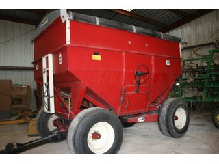 Property photo 181 - AREA FARMERS FARM EQUIPMENT AUCTION IN WHITLEY COUNTY, INDIANA