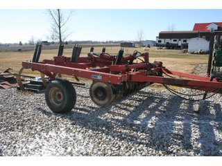 Property photo 60 - AREA FARMERS FARM EQUIPMENT AUCTION IN WHITLEY COUNTY, INDIANA
