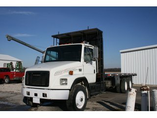 Property photo 238 - AREA FARMERS FARM EQUIPMENT AUCTION IN WHITLEY COUNTY, INDIANA