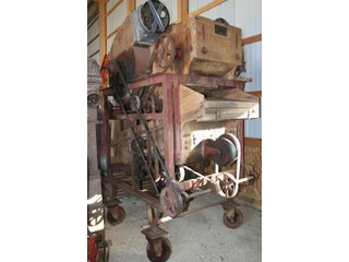 Property photo 92 - AREA FARMERS FARM EQUIPMENT AUCTION IN WHITLEY COUNTY, INDIANA
