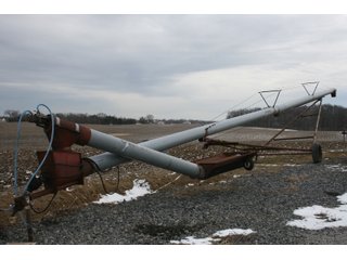 Property photo 199 - AREA FARMERS FARM EQUIPMENT AUCTION IN WHITLEY COUNTY, INDIANA