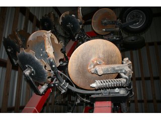Property photo 77 - AREA FARMERS FARM EQUIPMENT AUCTION IN WHITLEY COUNTY, INDIANA
