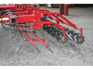 Property photo 38 - AREA FARMERS FARM EQUIPMENT AUCTION IN WHITLEY COUNTY, INDIANA