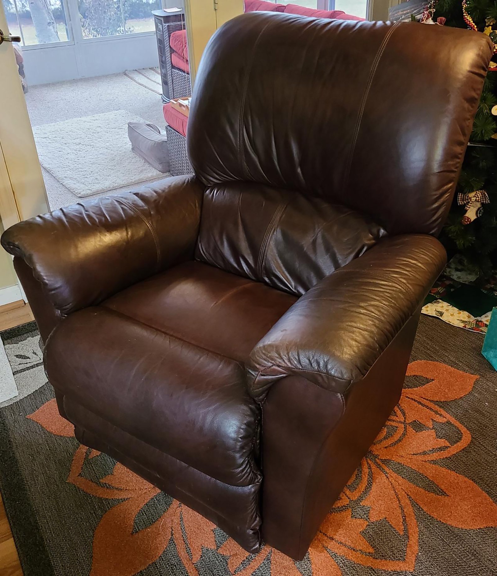 Property photo 13 - TIMED ONLINE ONLY PERSONAL PROPERTY AUCTION IN WHITLEY COUNTY, INDIANA