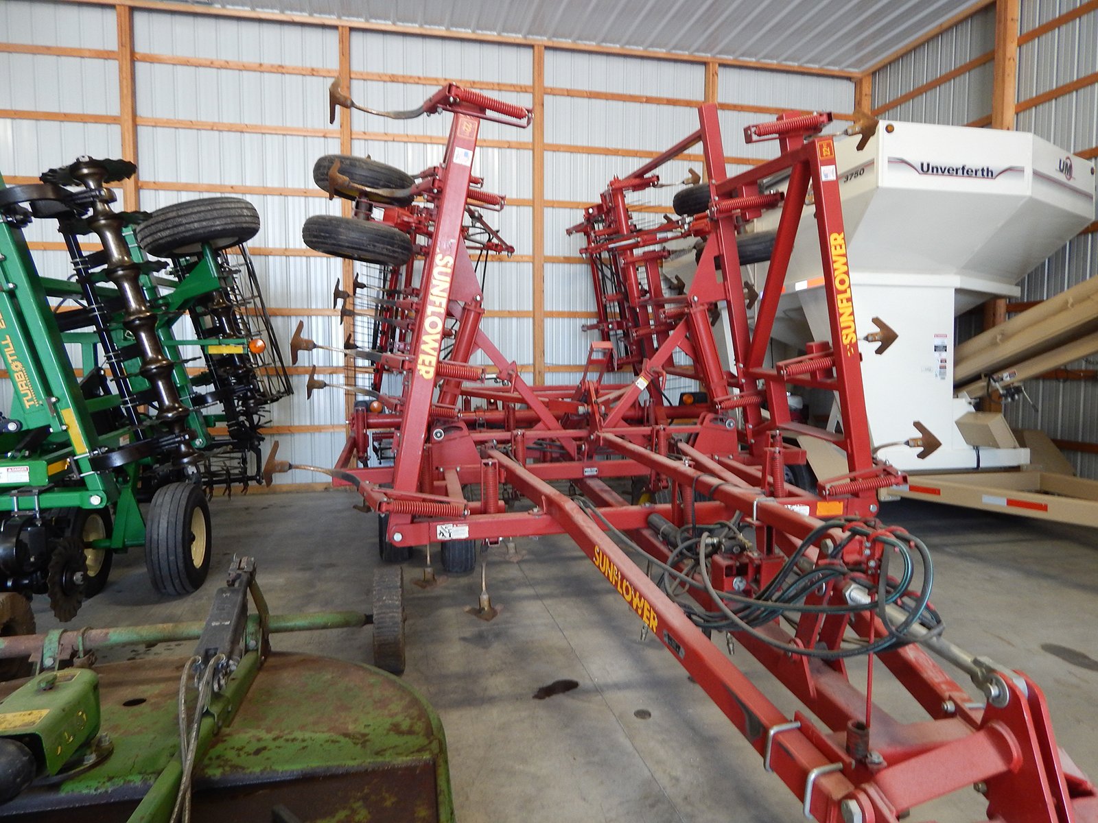 Property photo 24 - VIRTUAL FARM EQUIPMENT AUCTION IN JASPER COUNTY, INDIANA