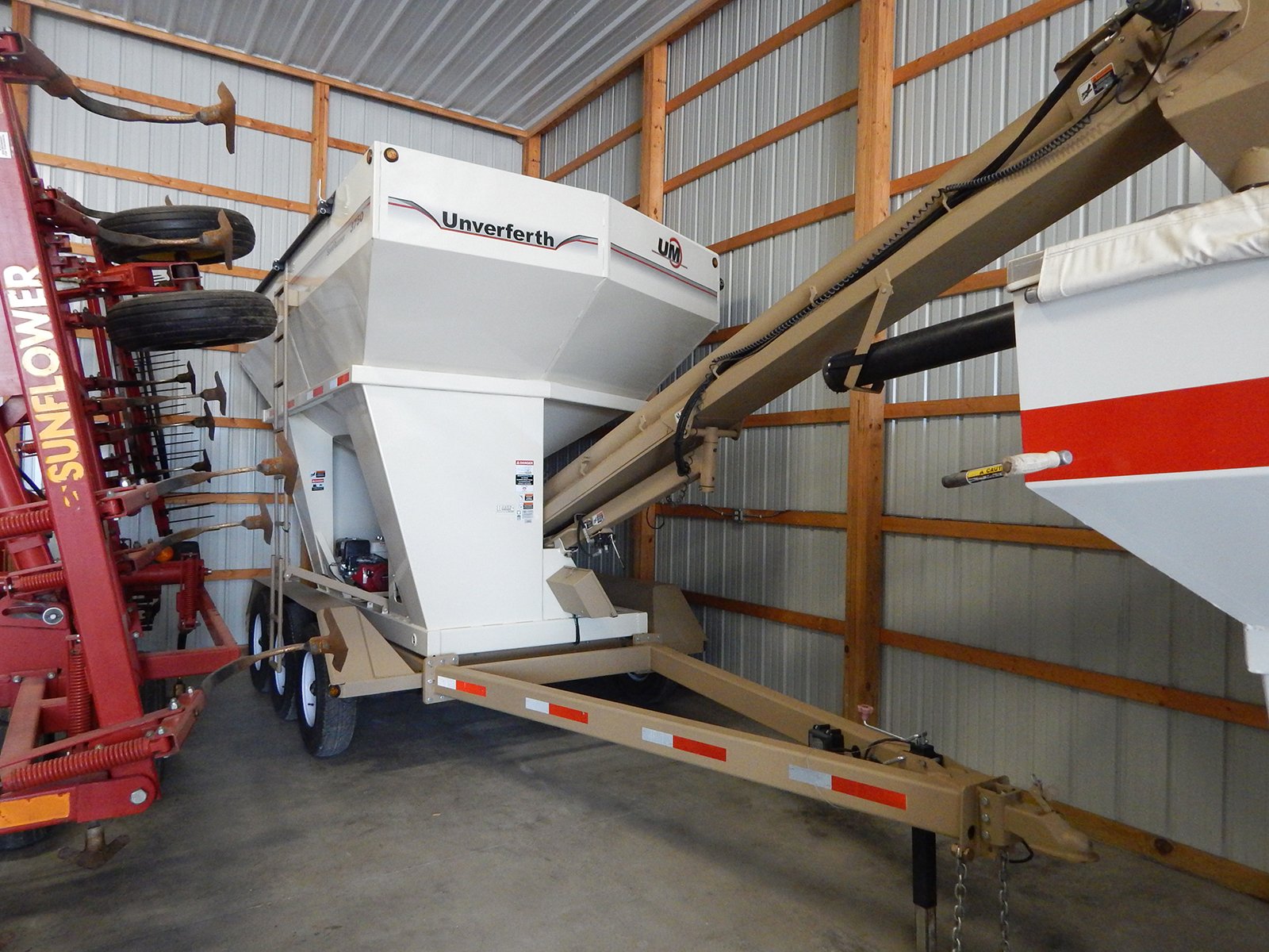 Property photo 23 - VIRTUAL FARM EQUIPMENT AUCTION IN JASPER COUNTY, INDIANA