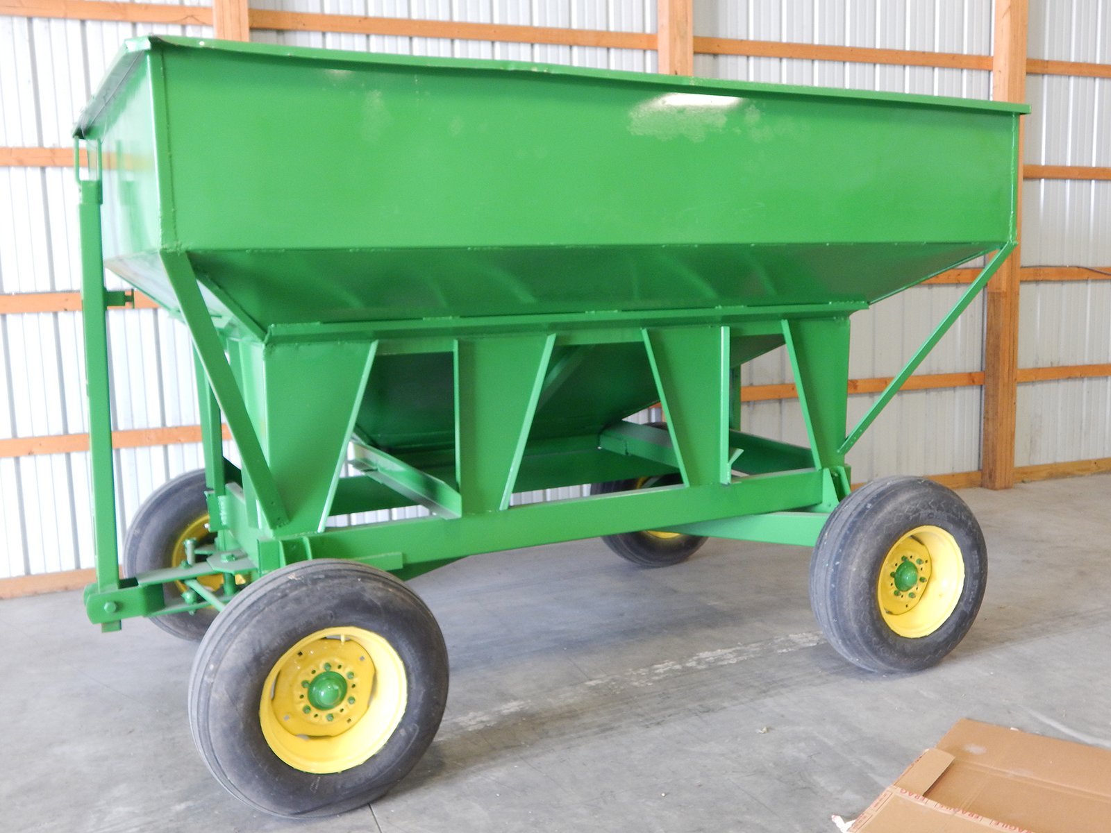 Property photo 19 - VIRTUAL FARM EQUIPMENT AUCTION IN JASPER COUNTY, INDIANA
