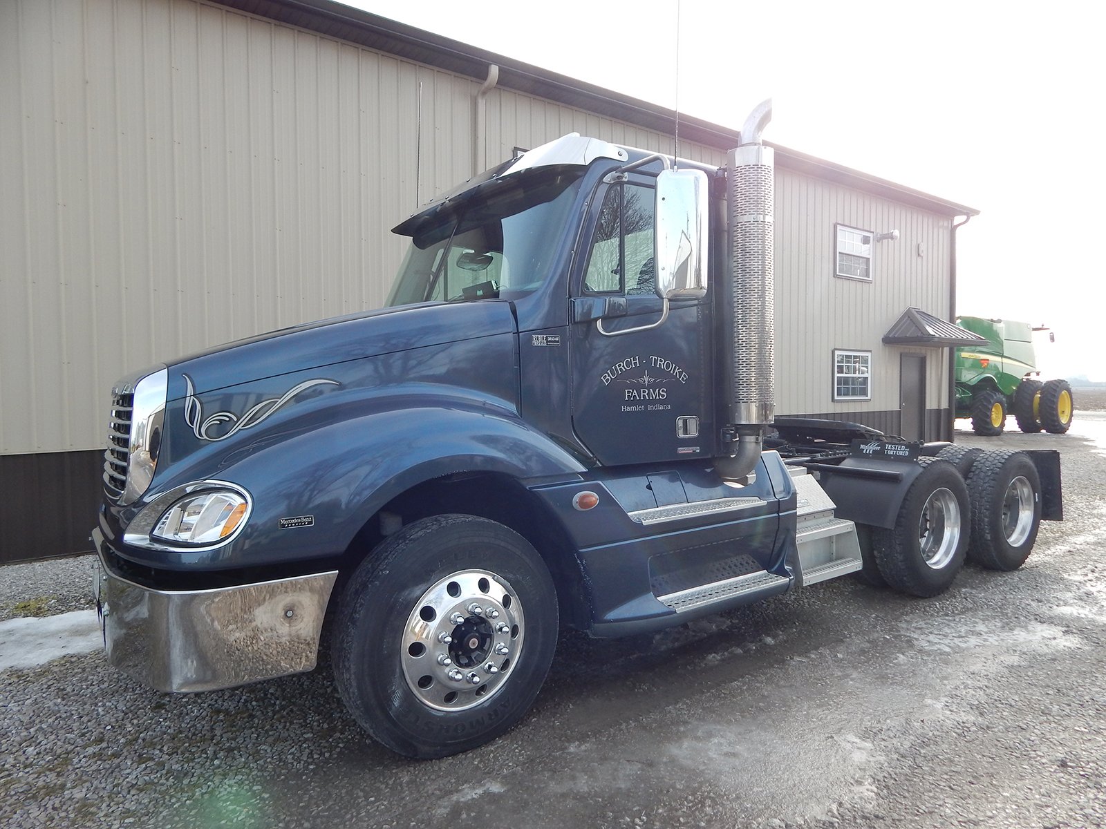 Property photo 19 - LIVE and ONLINE FARM EQUIPMENT AUCTION IN STARKE COUNTY, INDIANA
