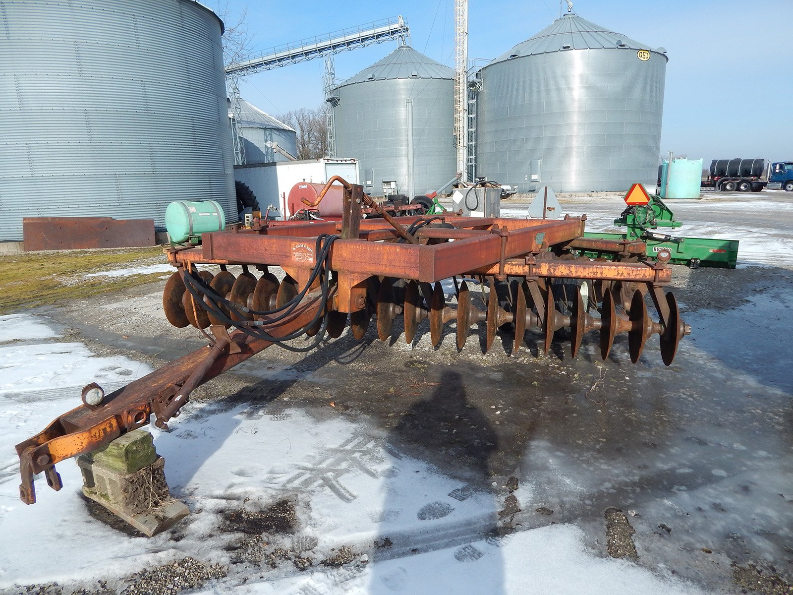 Property photo 15 - LIVE and ONLINE FARM EQUIPMENT AUCTION IN STARKE COUNTY, INDIANA