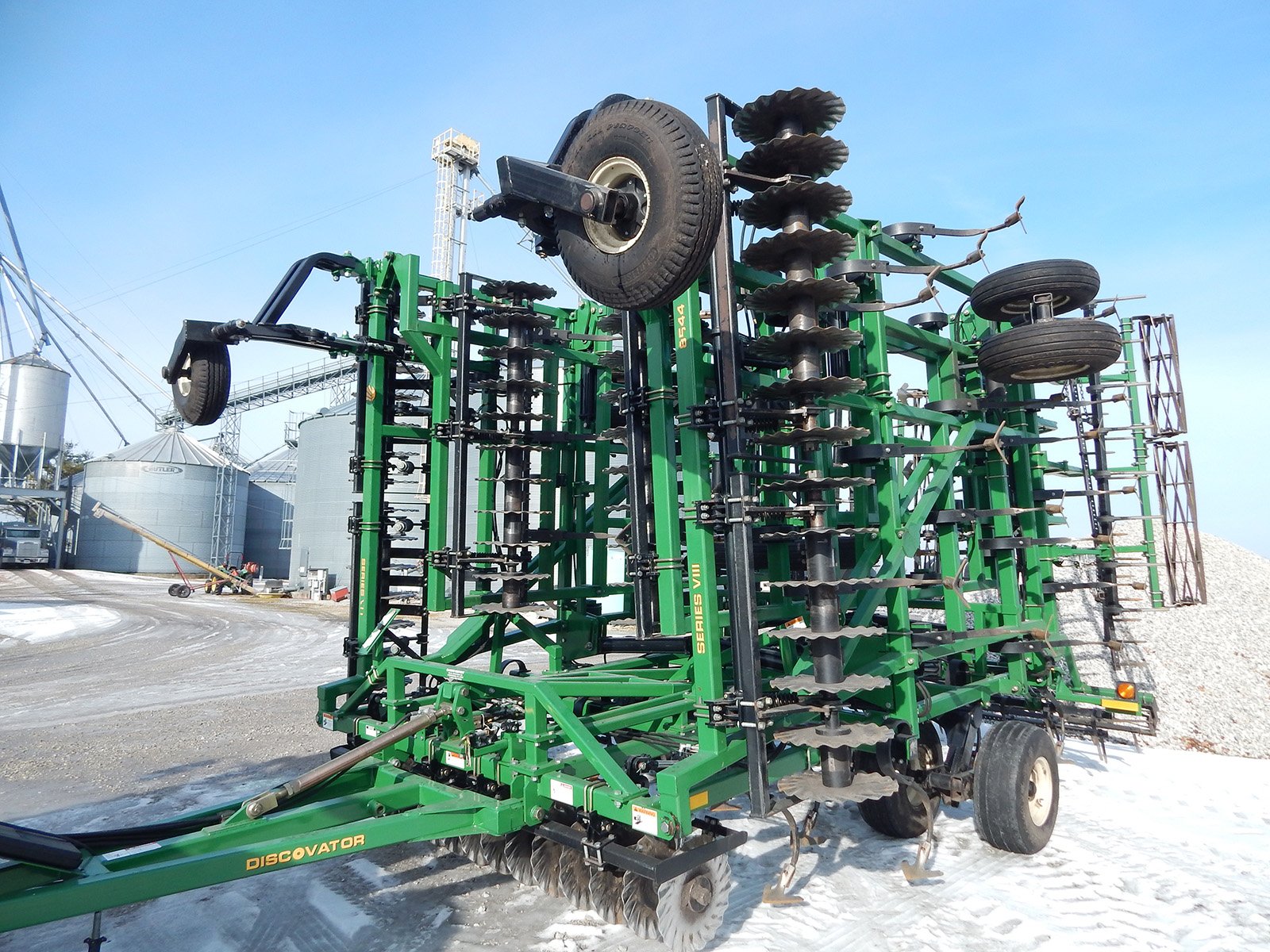 Property photo 10 - LIVE and ONLINE FARM EQUIPMENT AUCTION IN STARKE COUNTY, INDIANA