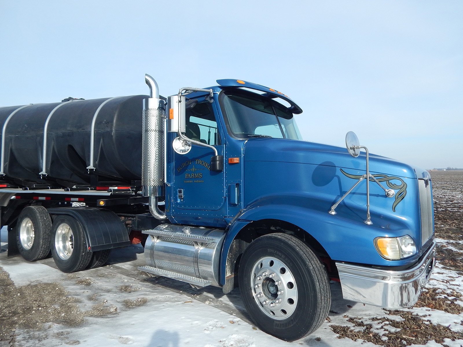 Property photo 8 - LIVE and ONLINE FARM EQUIPMENT AUCTION IN STARKE COUNTY, INDIANA