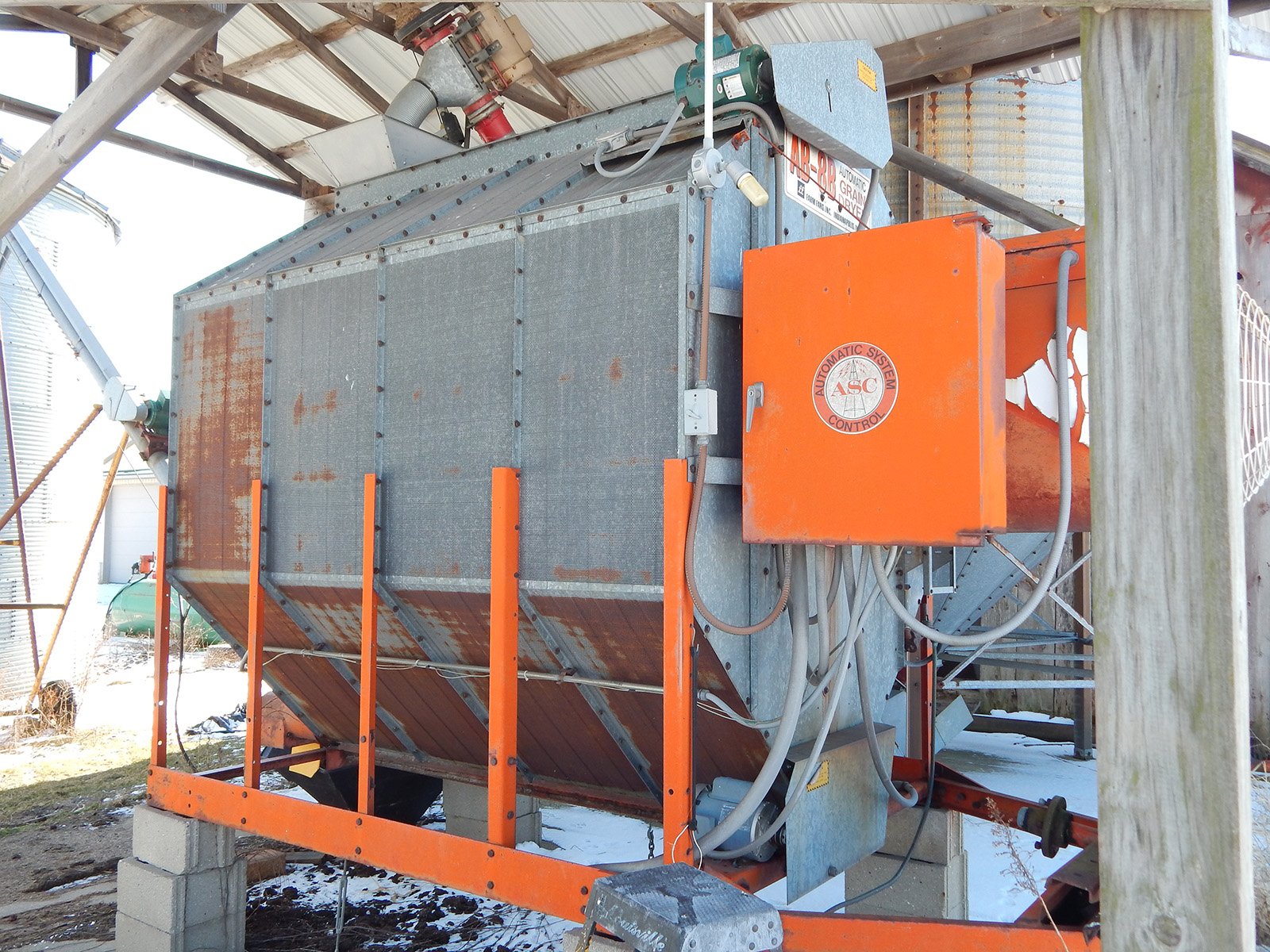 Property photo 8 - VIRTUAL FARM EQUIPMENT AUCTION IN BRANCH COUNTY, MICHIGAN
