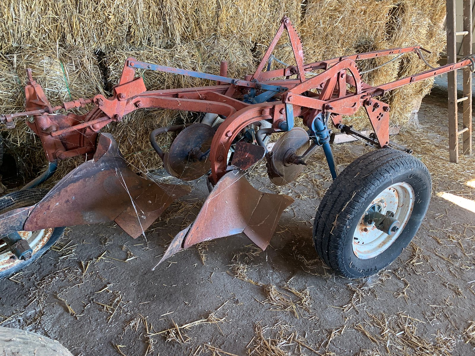 Property photo 77 - FARM EQUIPMENT AUCTION IN DEKALB COUNTY, INDIANA