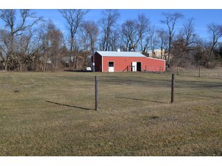 Barn in Jasper County, Indiana - REAL ESTATE AUCTION - 537+/- ACRES OFFERED IN 6 TRACTS IN JASPER COUNTY, INDIANA