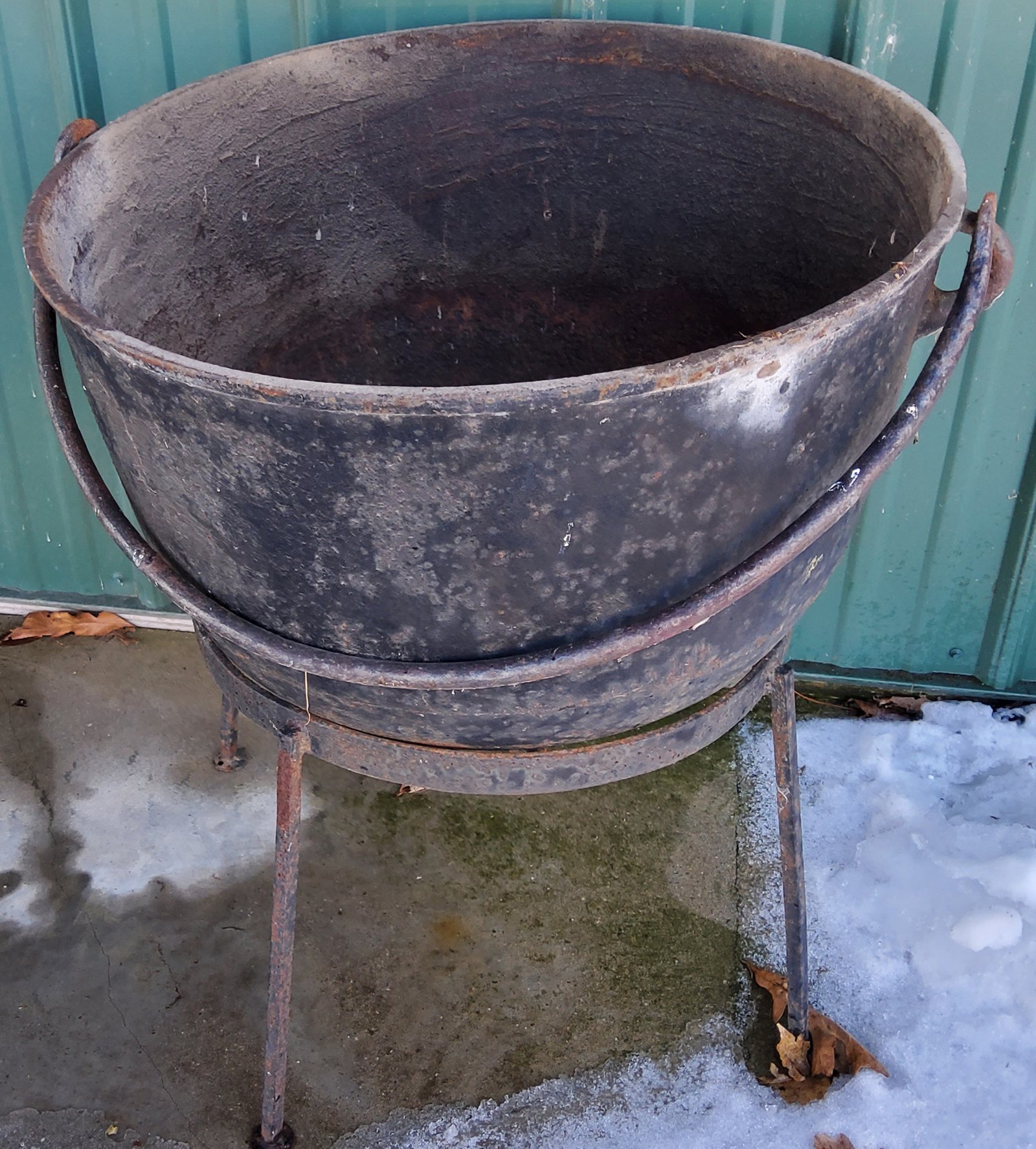 Property photo 1 - TIMED ONLINE ONLY PERSONAL PROPERTY AUCTION IN JAY COUNTY, INDIANA