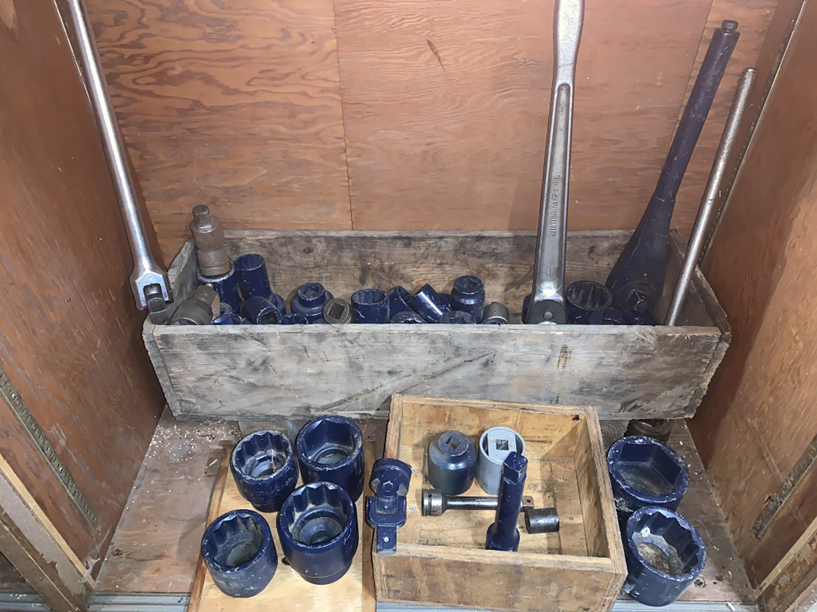 Property photo 110 - TIMED ONLINE ONLY PERSONAL PROPERTY AUCTION IN ALLEN COUNTY, INDIANA