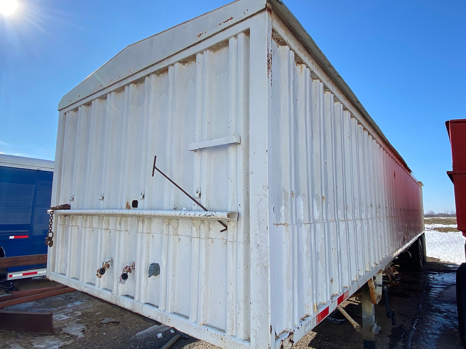 Property photo 18 - TIMED ONLINE ONLY FARM, MISCELLANEOUS, TRUCK, TRACTOR PARTS & COLLECTIBLES AUCTION IN DEKALB COUNTY, INDIANA