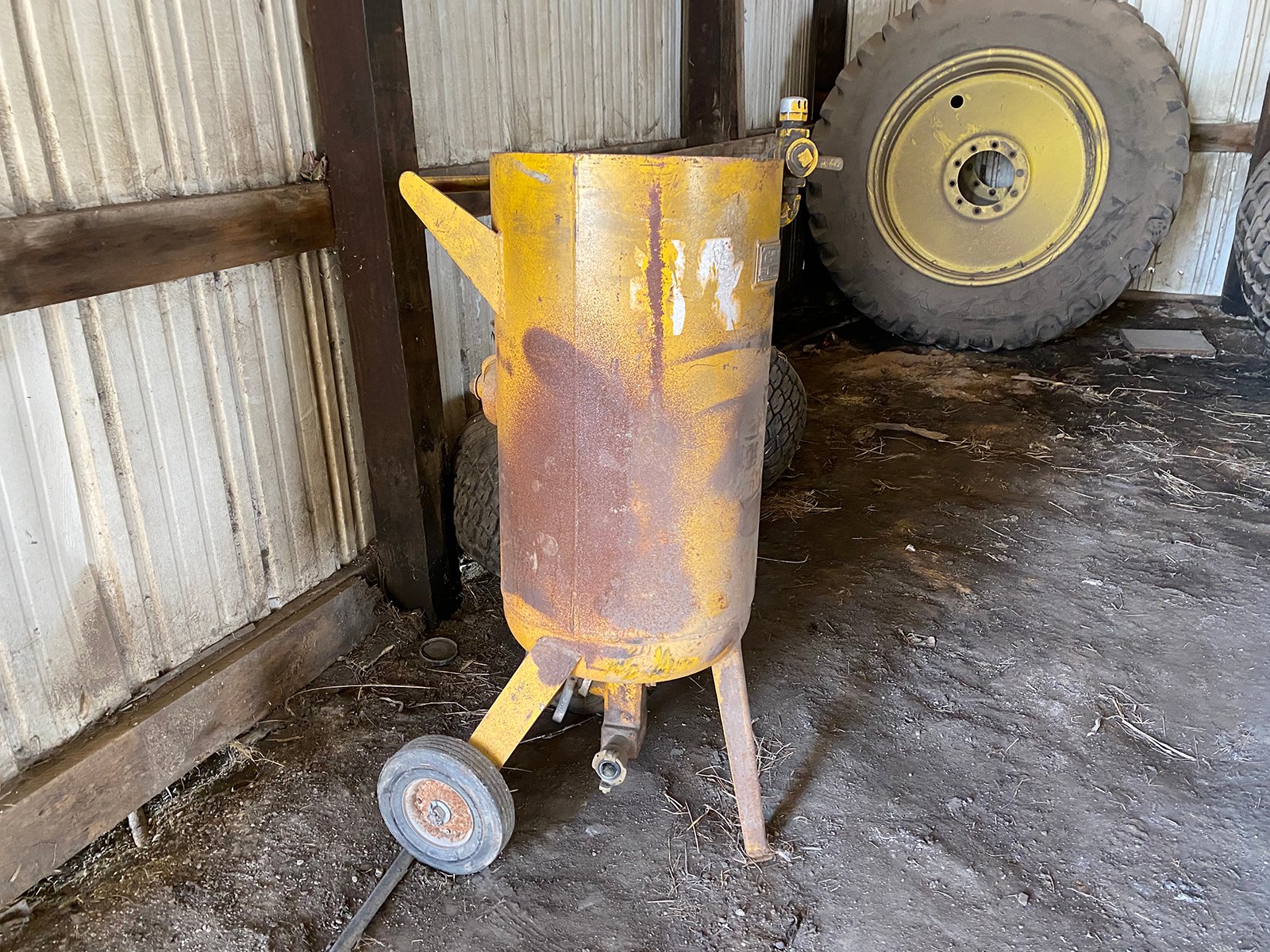 Property photo 20 - TIMED ONLINE ONLY - MISCELLANEOUS MAY CONSIGNMENT AUCTION