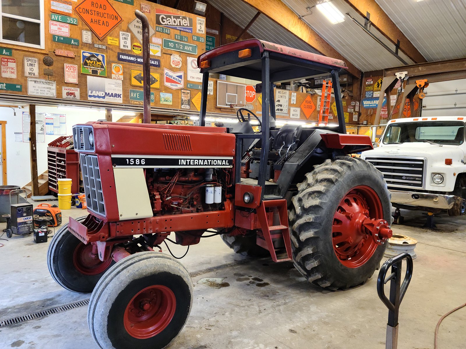 Property photo 10 - ABSOLUTE FARM & LIVESTOCK AUCTION IN NEWTON COUNTY, INDIANA