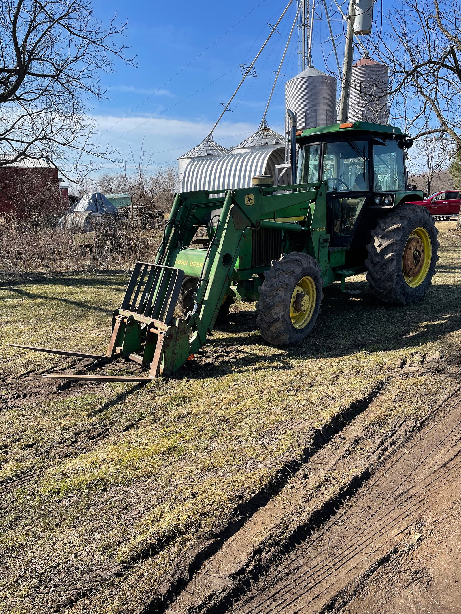 Property photo 1 - VIRTUAL EQUIPMENT AUCTION IN VAN BUREN COUNTY, MICHIGAN
