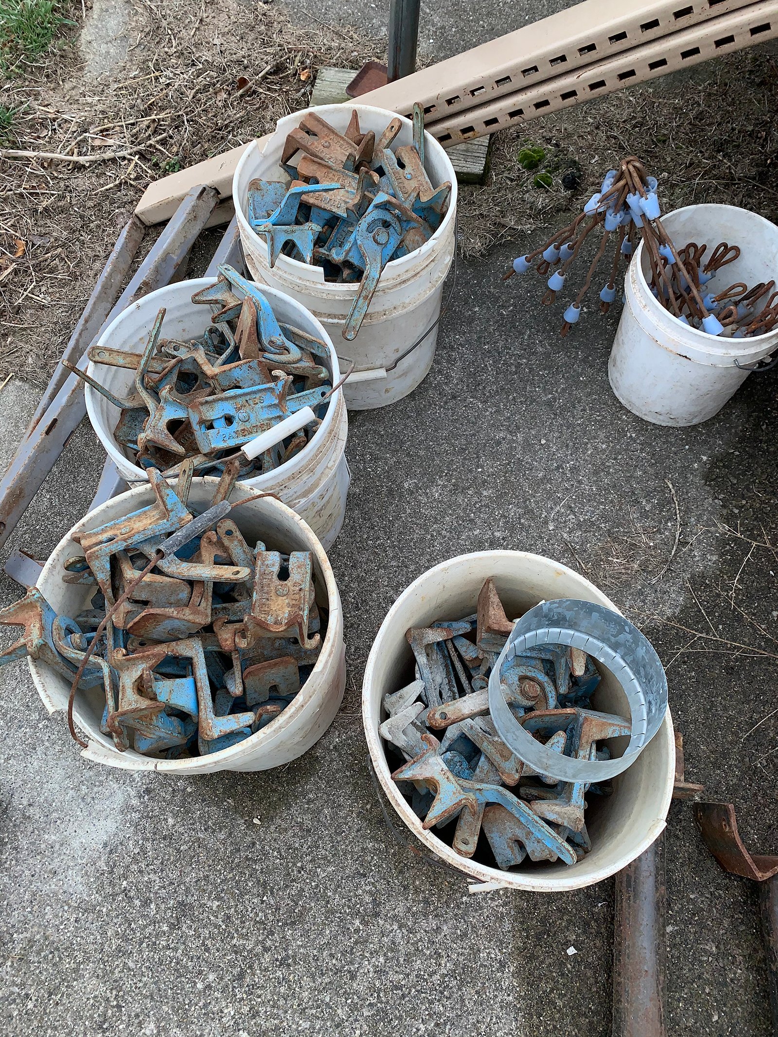 Property photo 194 - PERSONAL PROPERTY AUCTION IN ALLEN COUNTY, INDIANA