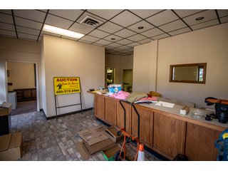 Property photo 14 - COMMERCIAL BUILDING & FULL LINE OF SIGN TOOLS & EQUIPMENT AUCTION IN STILLWATER, OKLAHOMA