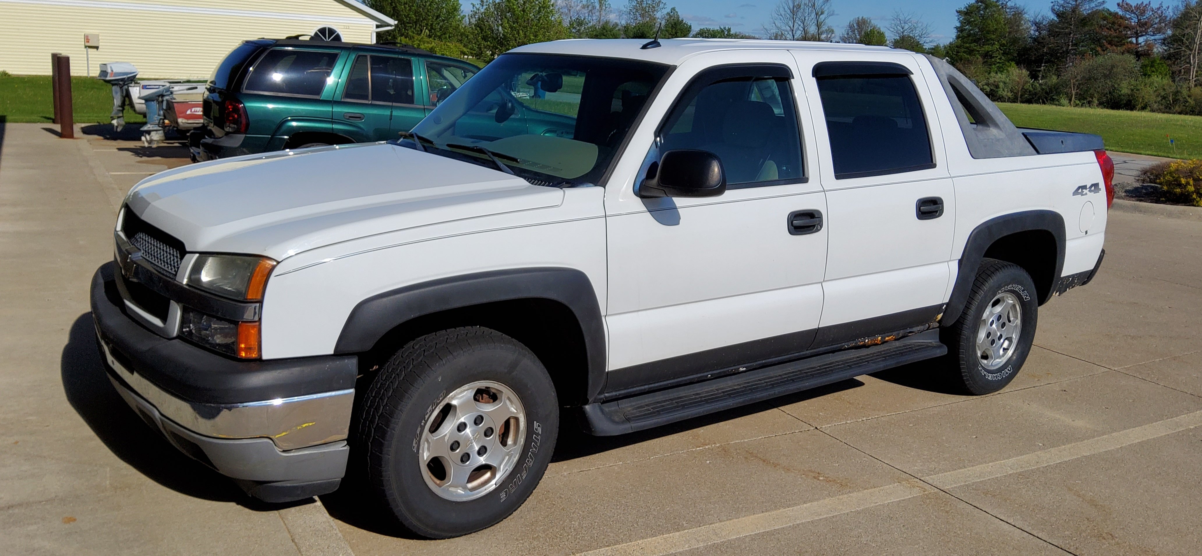 Property photo 1 - TIMED ONLINE ONLY - PERSONAL PROPERTY AUCTION IN WHITLEY COUNTY, INDIANA