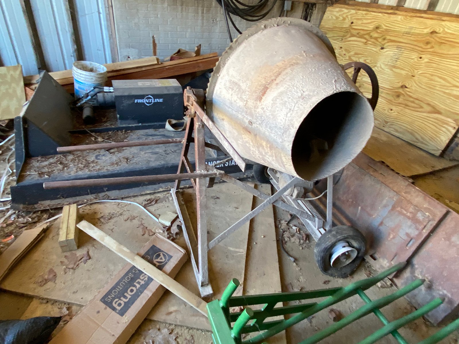 Property photo 63 - TIMED ONLINE ONLY - FARM EQUIPMENT AUCTION IN HILLSDALE COUNTY, MICHIGAN