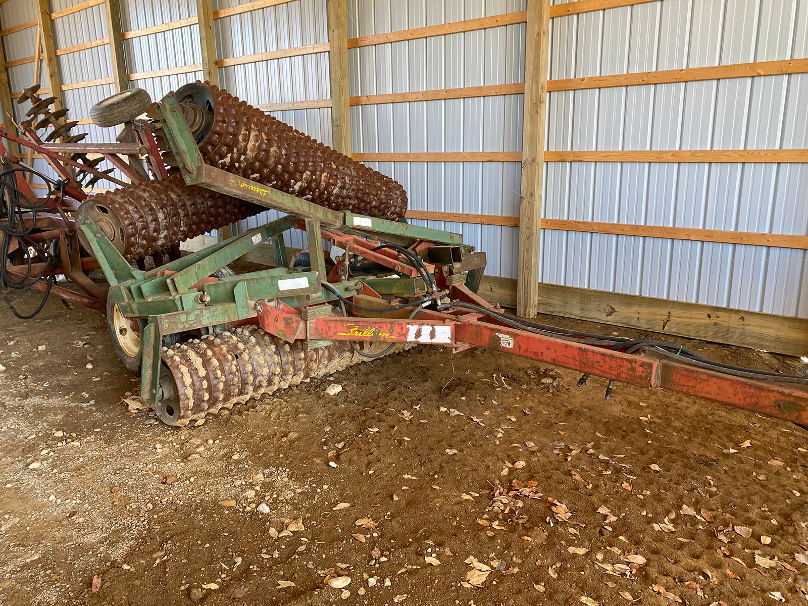 Property photo 102 - TIMED ONLINE ONLY - FARM EQUIPMENT AUCTION IN HILLSDALE COUNTY, MICHIGAN