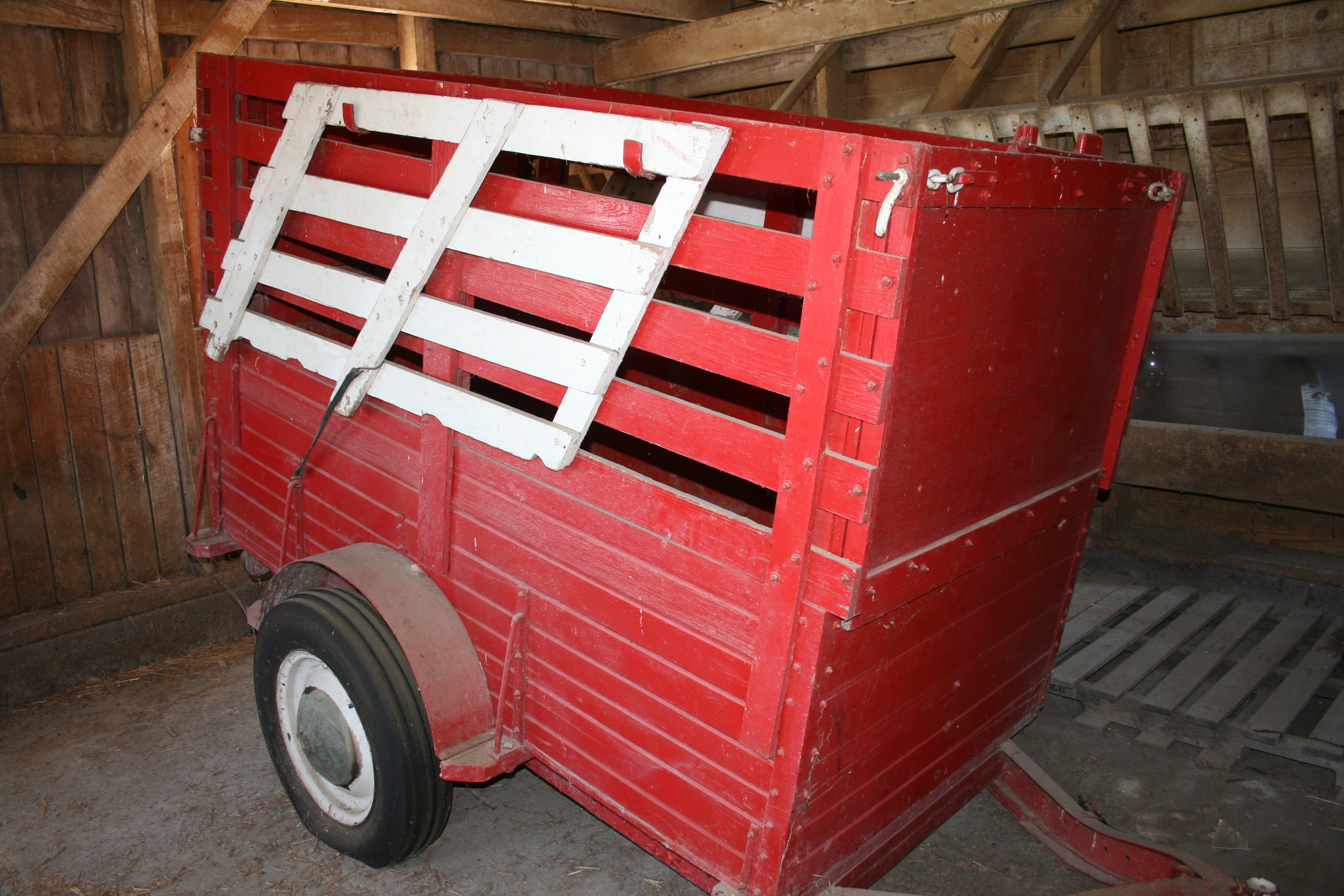 Property photo 27 - FARM EQUIPMENT AUCTION - ADAMS COUNTY, INDIANA