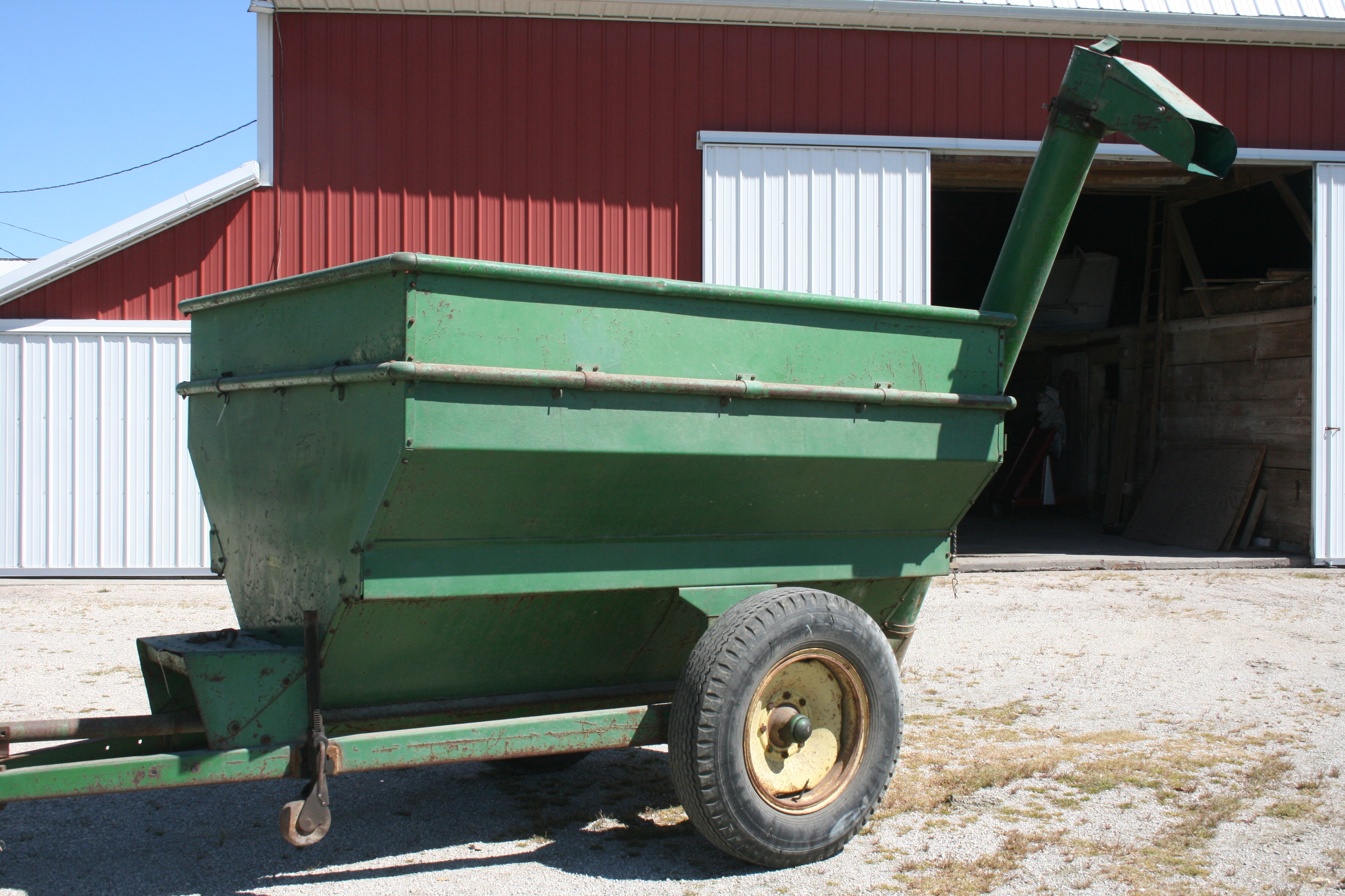 Property photo 29 - FARM EQUIPMENT AUCTION - ADAMS COUNTY, INDIANA